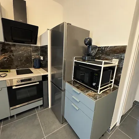 شقة فندقية La Parenthese Cassidaine كاسيس